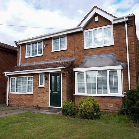 Cosy Four Bed Property With En-Suite Near To Nec Birmingham Airport And The City Eksteriør billede